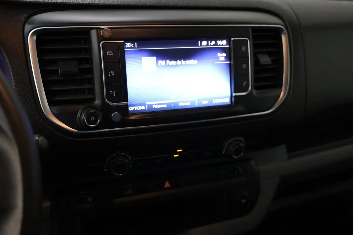 1.5 D-4D L2H1 CARPLAY PDC AIRCO