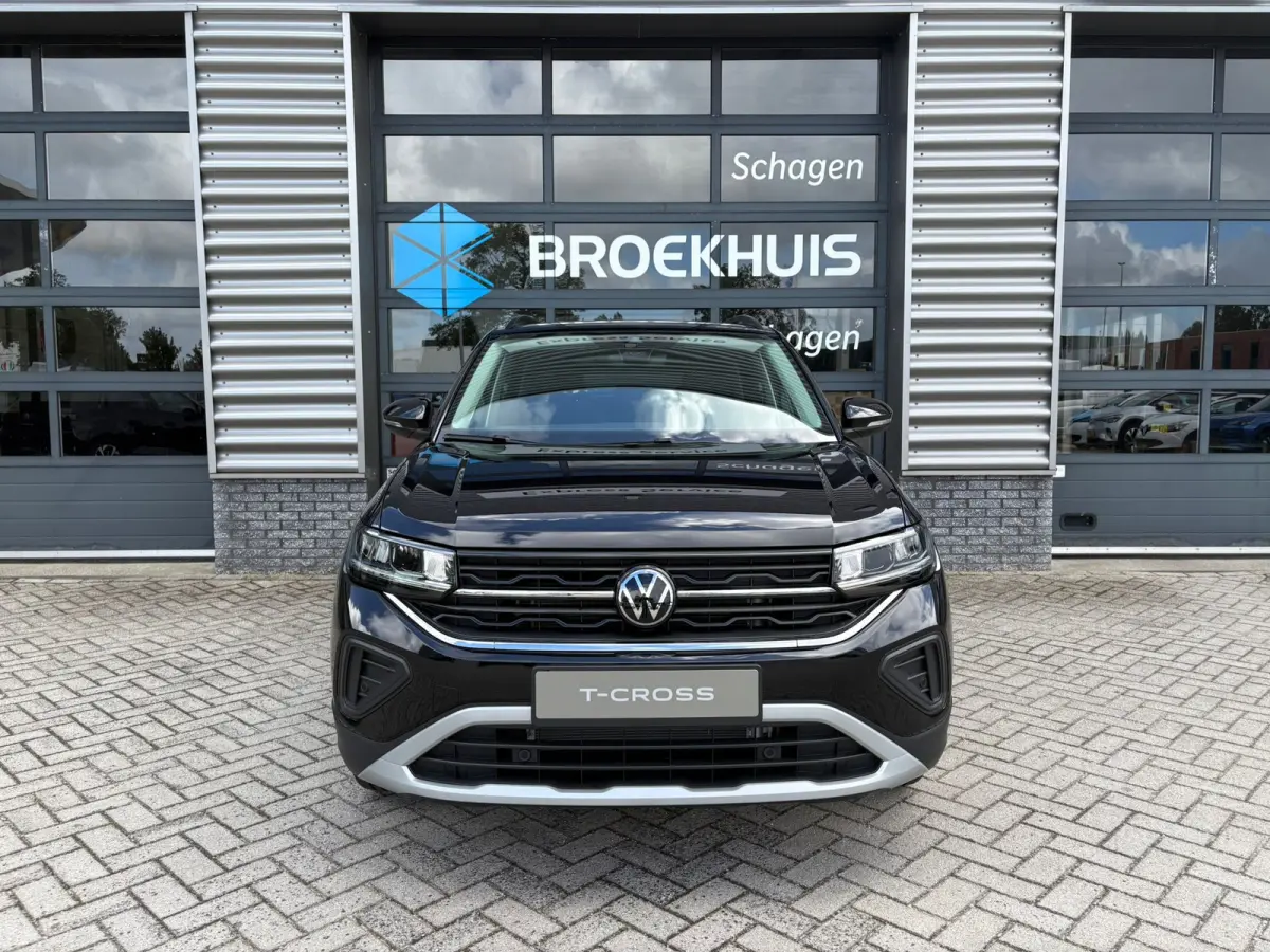 Life Edition | 'App-Connect' draadloze smartphone integratie | Achterlichten LED | Afstandscontrolesysteem (Front Assist)