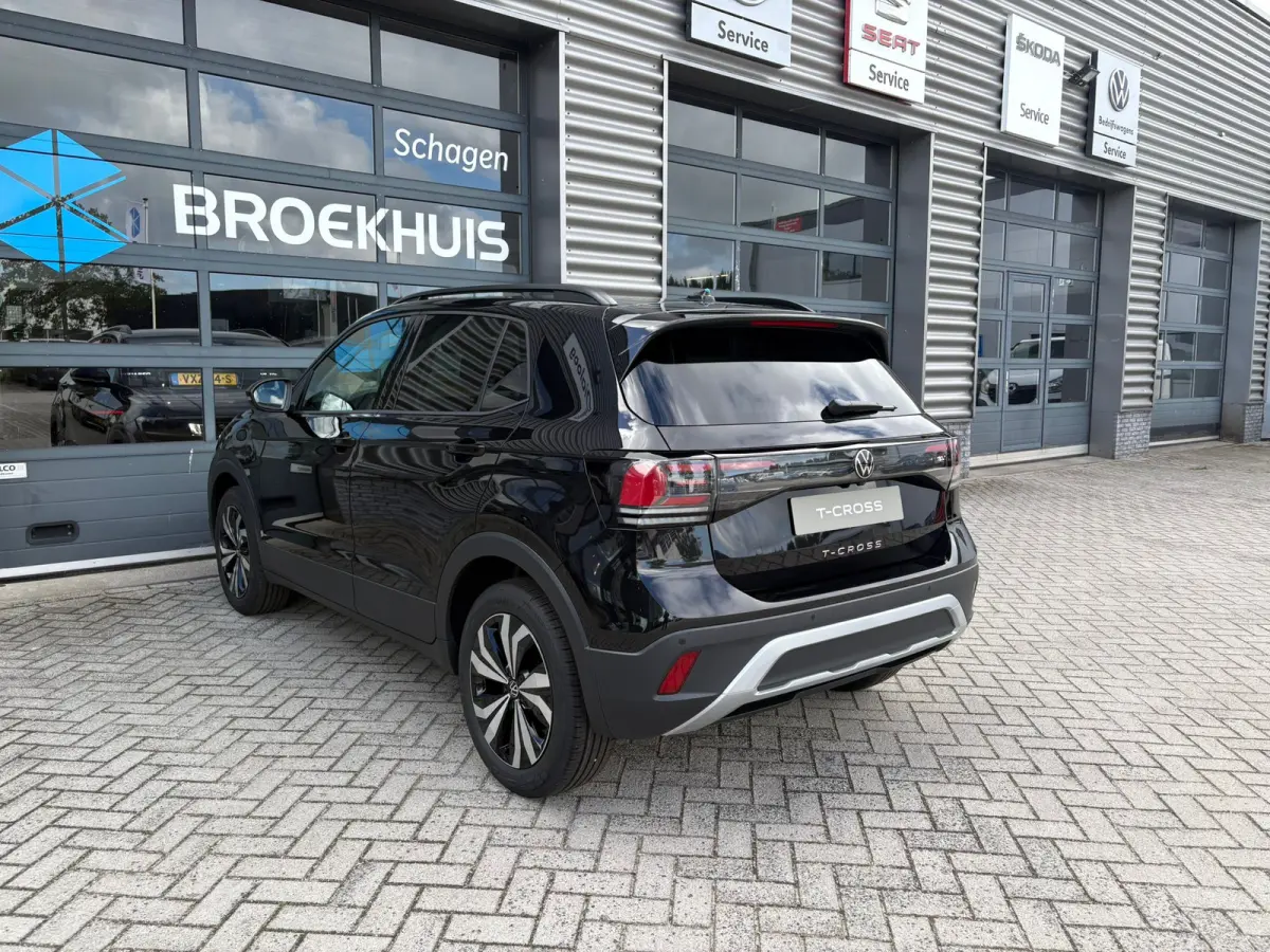 Life Edition | 'App-Connect' draadloze smartphone integratie | Achterlichten LED | Afstandscontrolesysteem (Front Assist)