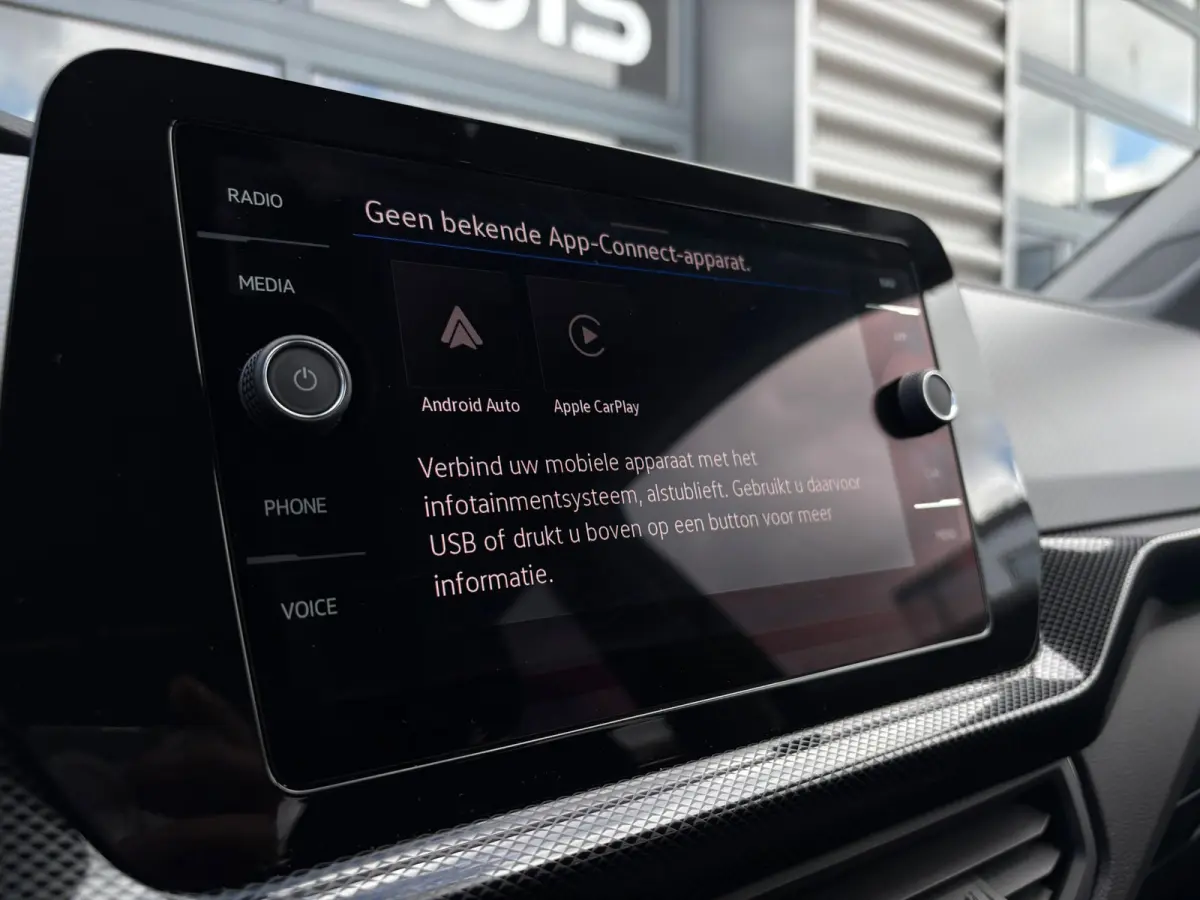 Life Edition | 'App-Connect' draadloze smartphone integratie | Achterlichten LED | Afstandscontrolesysteem (Front Assist)
