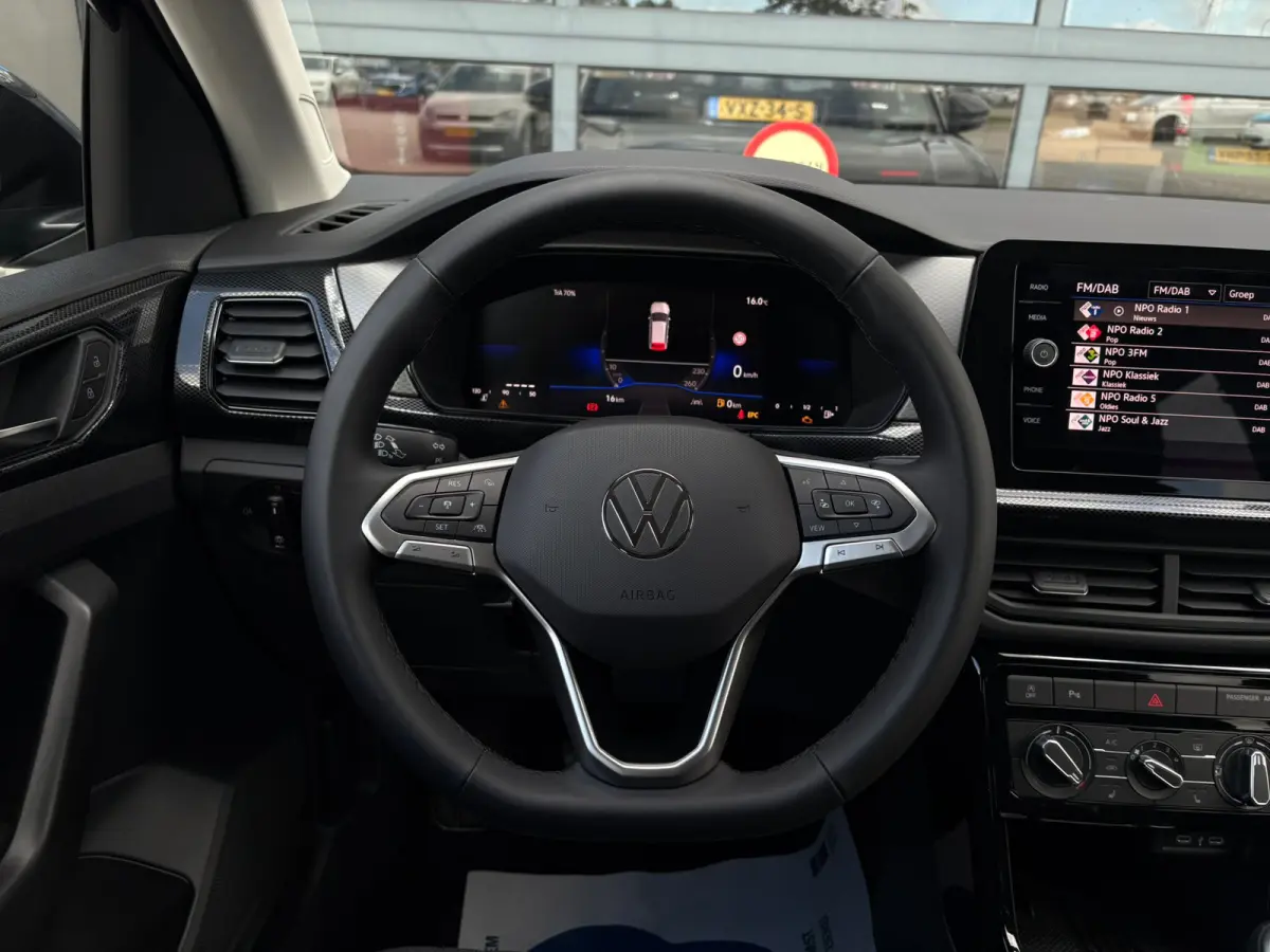 Life Edition | 'App-Connect' draadloze smartphone integratie | Achterlichten LED | Afstandscontrolesysteem (Front Assist)