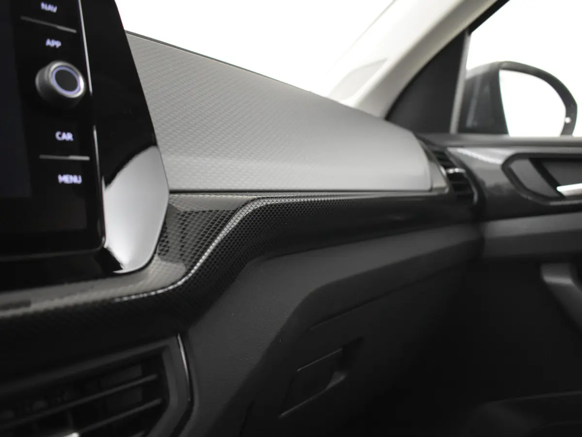 Life Edition | 'App-Connect' draadloze smartphone integratie | Achterlichten LED | Afstandscontrolesysteem (Front Assist)