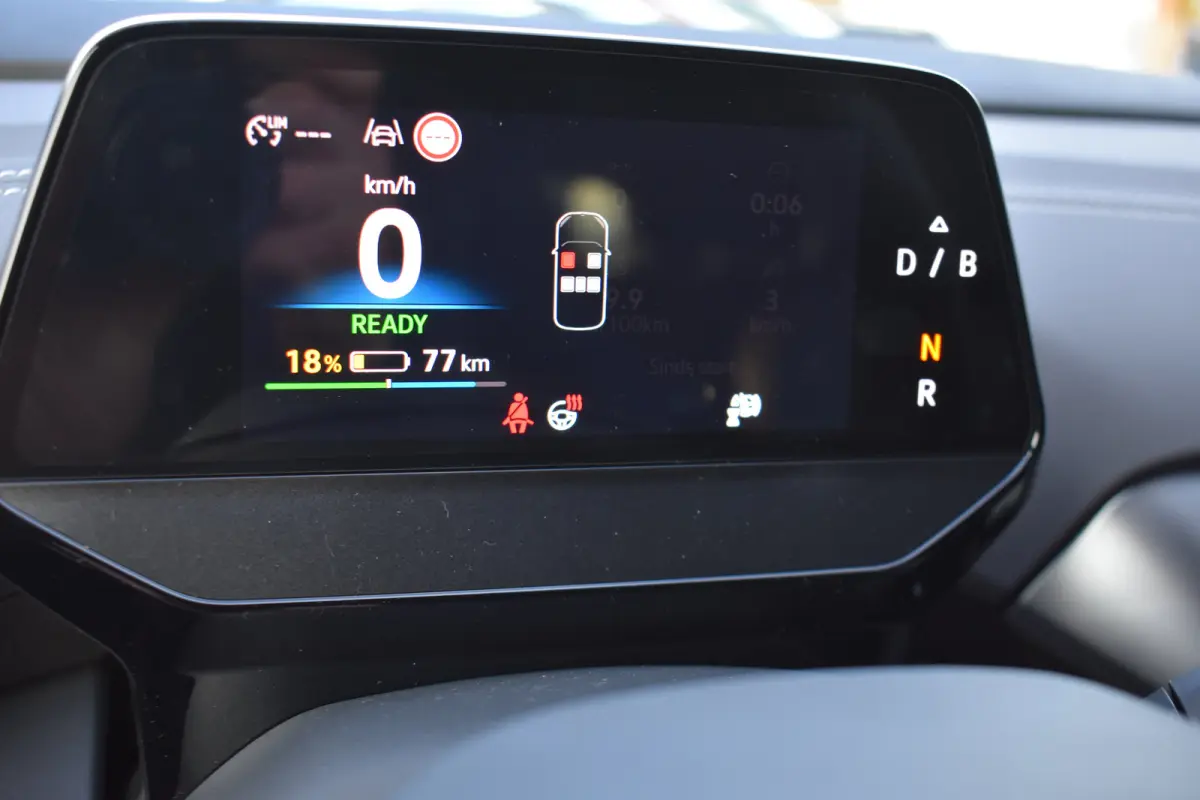 Pro Limited Edition | 'App-Connect' draadloze smartphone integratie | Achterbank in ongelijke delen neerklapbaar incl. middenarmsteun en doorlaadmogelijkheid | Afstandscontrolesysteem (Front