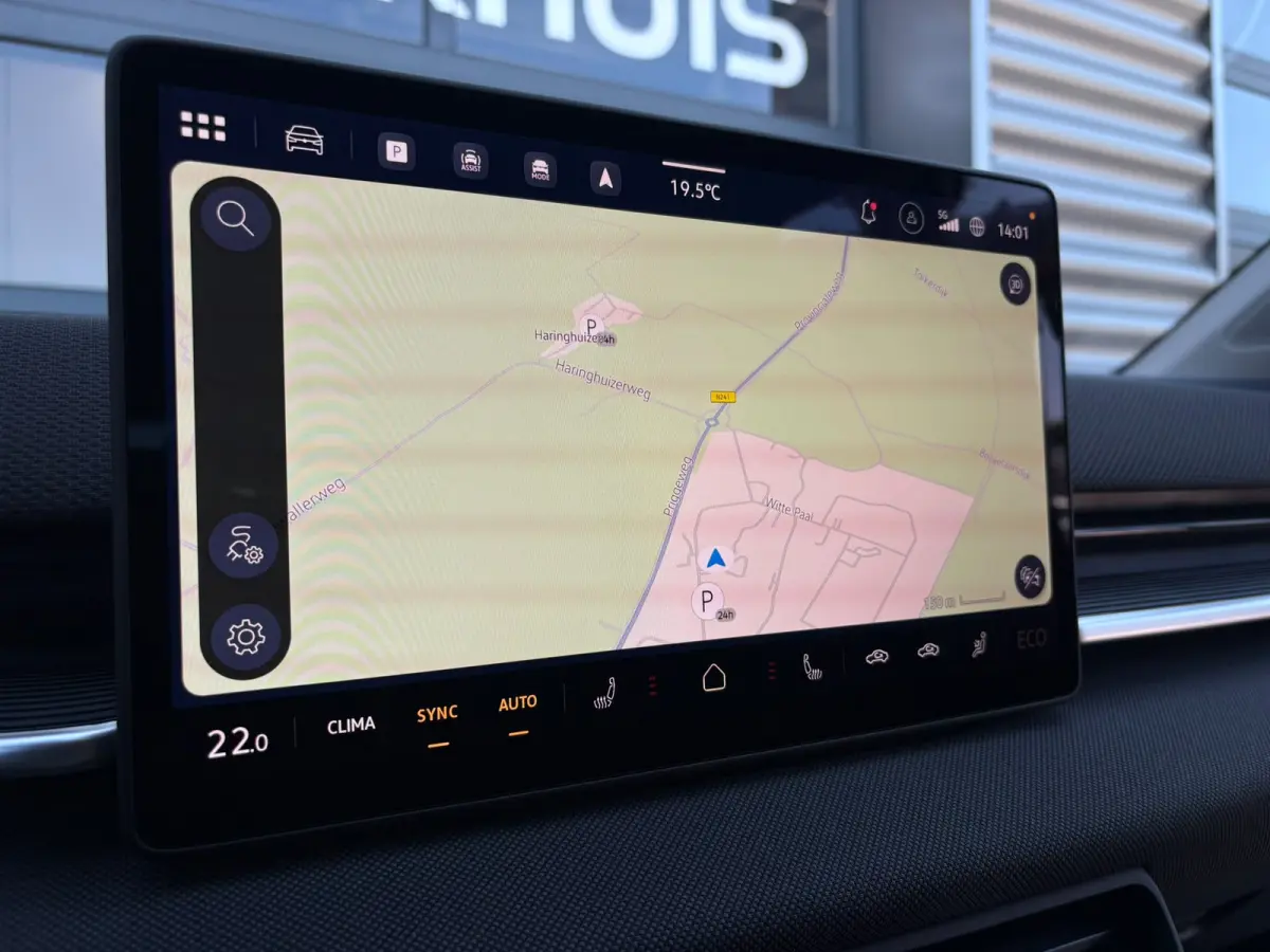 Life First Edition | Airconditioning automatisch, 2-zone (Climatronic) | Automatische afstandsregeling (Adaptive Cruise Control) | Koplampverlichting LED