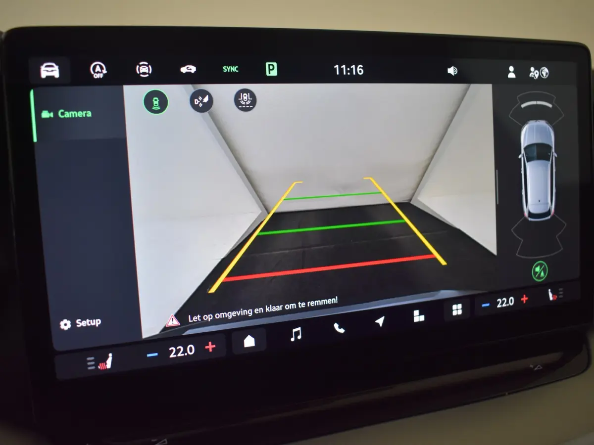Business Edition Plus | Achteruitrijcamera | Chromen grille | Driving mode select