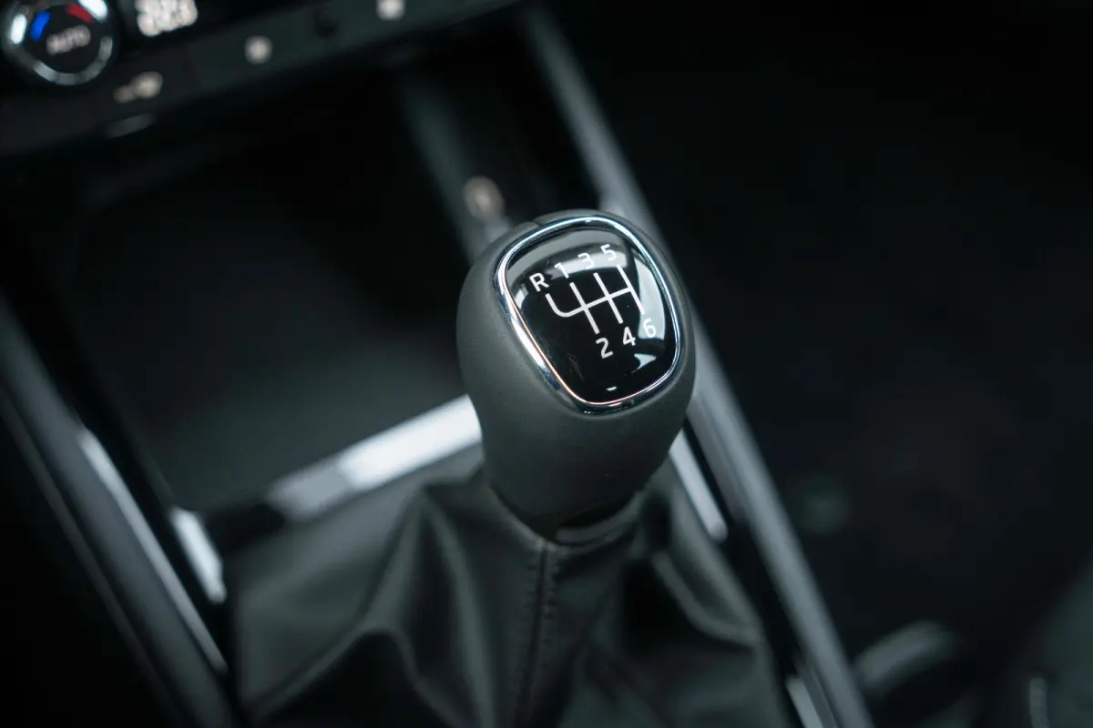 Selection | Cruise control met speedlimiter | Driver Activity Assistant, vermoeidheid waarschuwingssysteem | Front Assist, proactief remsysteem