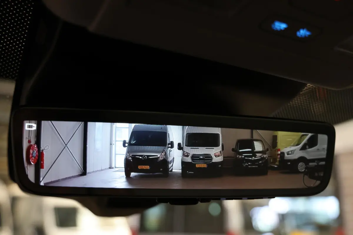 340 L2H1 LANG Limited 71 kWh CAMERA LED