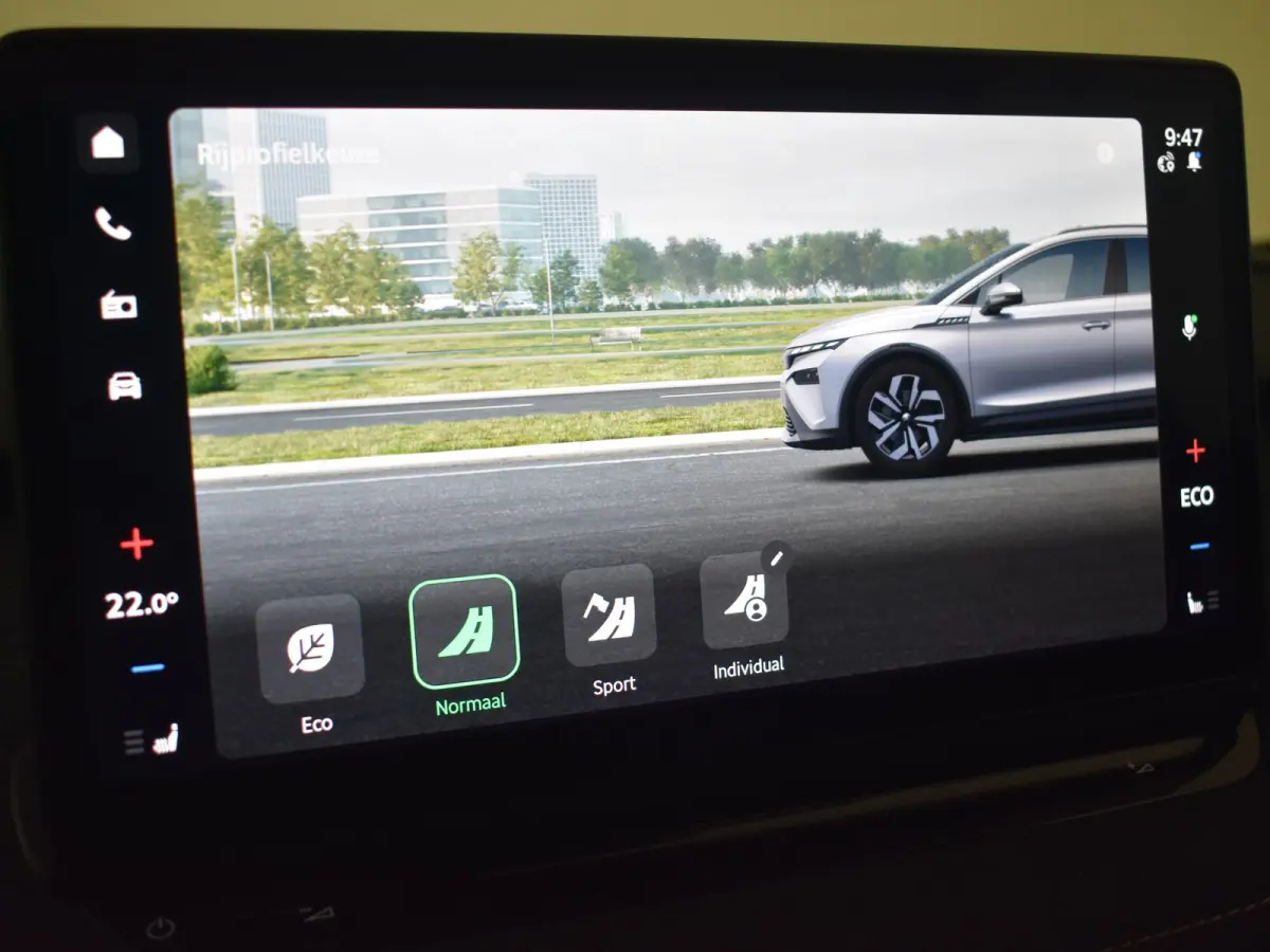 Business Edition | Cruise control met speedlimiter | Driving mode select | LED interieurverlichting inclusief sfeerverlichting