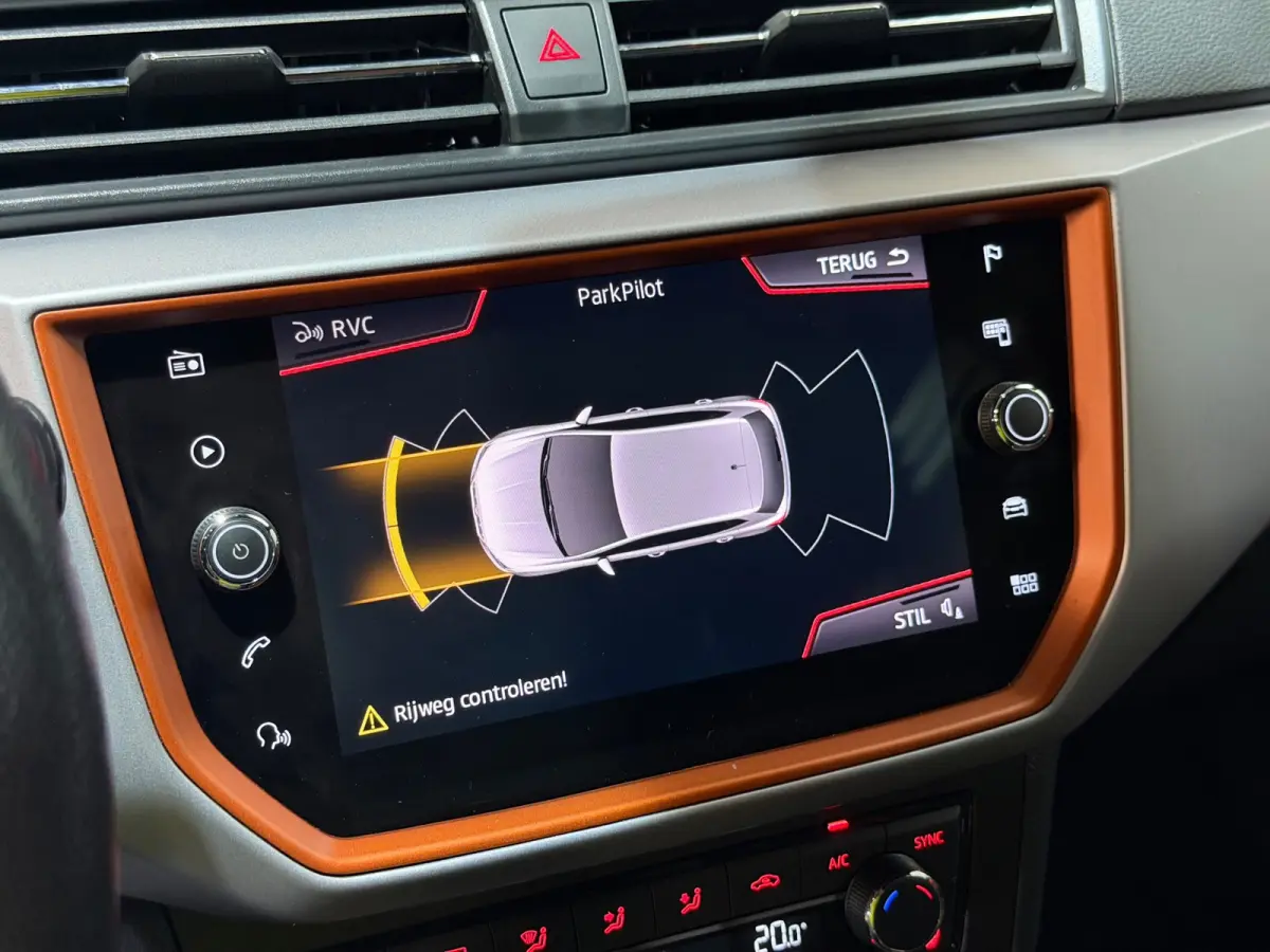 1.0 TSI BEATS LED/VIRTUAL/SFEERV/NAVI/CARPLAY/CRUISE/CAMERA/PDC/HALF-LEDER-ALCANTARA/CLIMATE/12-MND-GARANTIE