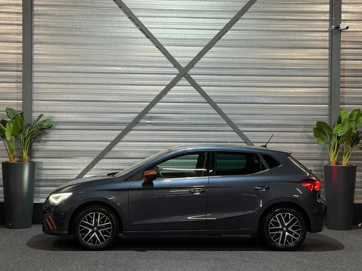 1.0 TSI BEATS LED/VIRTUAL/SFEERV/NAVI/CARPLAY/CRUISE/CAMERA/PDC/HALF-LEDER-ALCANTARA/CLIMATE/12-MND-GARANTIE