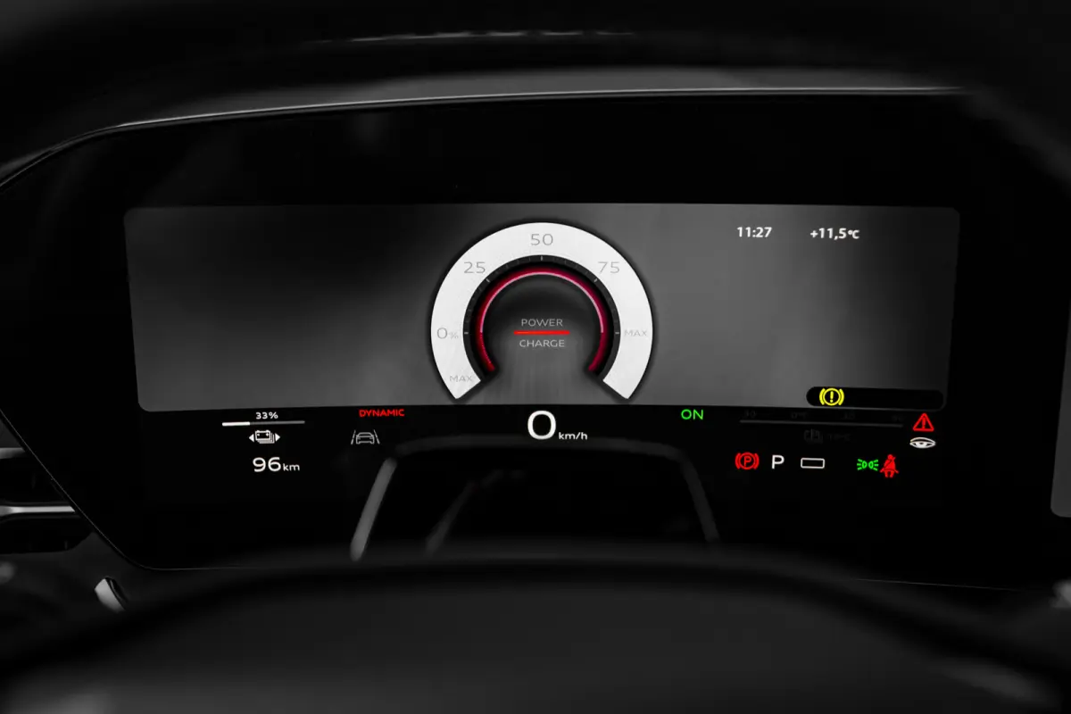 S edition | Adaptive air suspension | Adaptive cruise control | Audi sound system