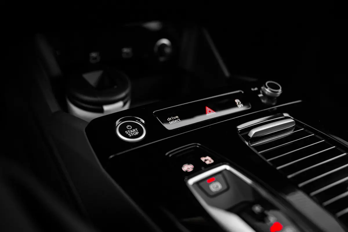 S edition | Adaptive air suspension | Adaptive cruise control | Audi sound system