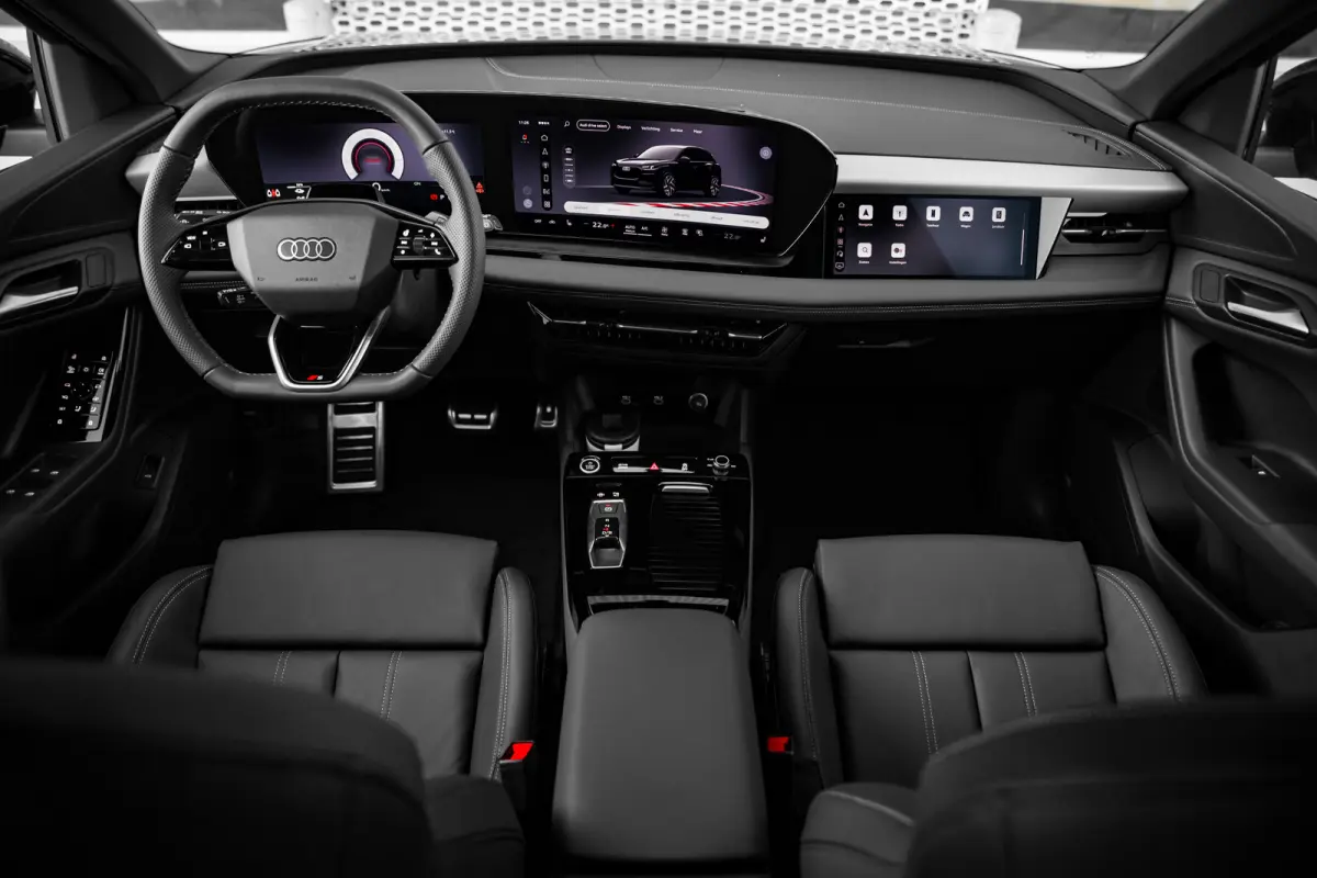 S edition | Adaptive air suspension | Adaptive cruise control | Audi sound system