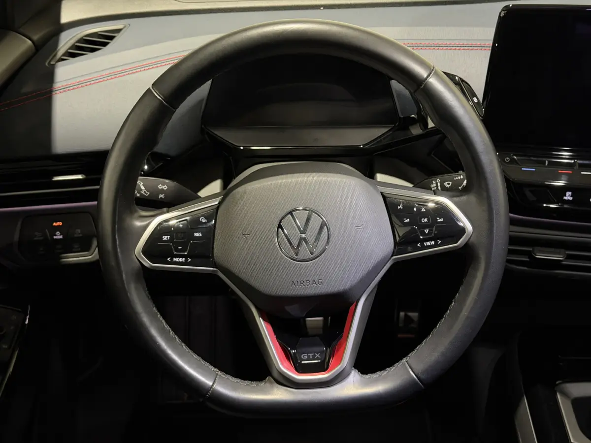 ID.5 GTX 77 kWh | SOH 92% | ACC | Panoramadak | Keyless | Adaptief sportonderstel | Warmtepomp | Trekhaak