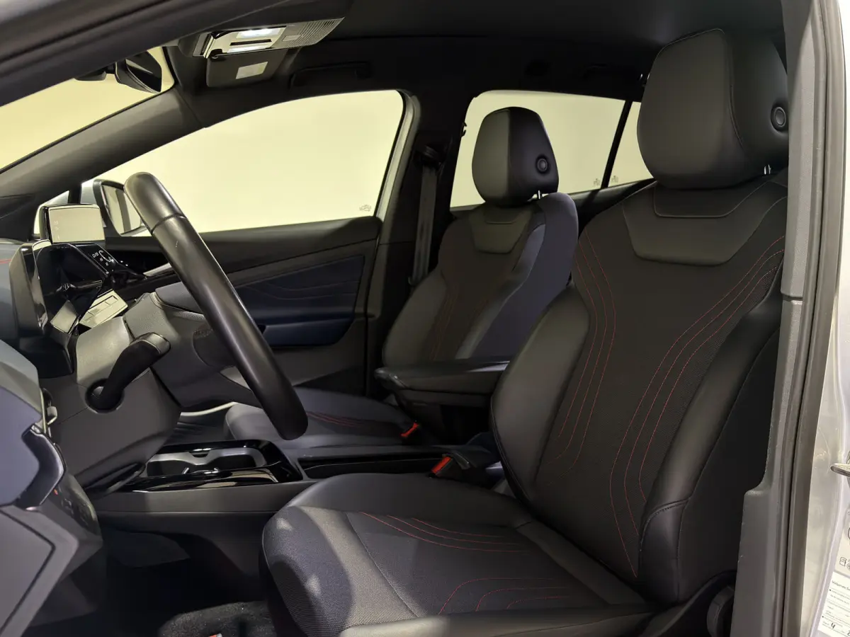 ID.5 GTX 77 kWh | SOH 92% | ACC | Panoramadak | Keyless | Adaptief sportonderstel | Warmtepomp | Trekhaak