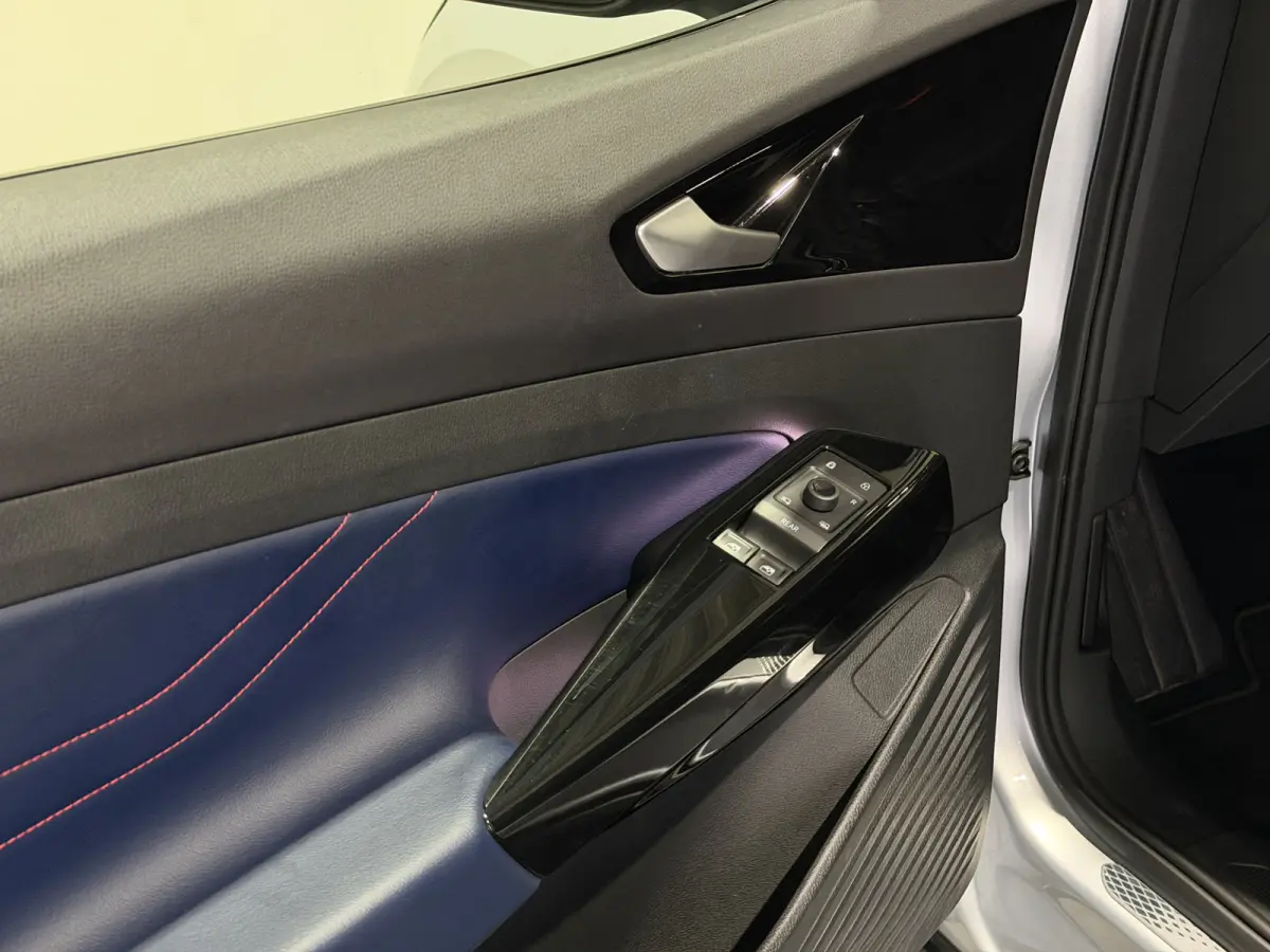 ID.5 GTX 77 kWh | SOH 92% | ACC | Panoramadak | Keyless | Adaptief sportonderstel | Warmtepomp | Trekhaak