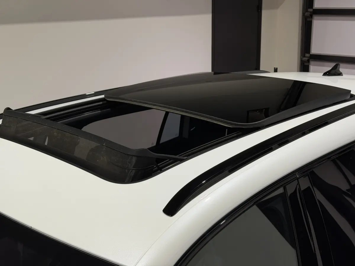 1.5 eHybrid R-Line Edition | Trekhaak | H&K Audio | Luxe Leder | Panoramadak | Stoel ventilatie