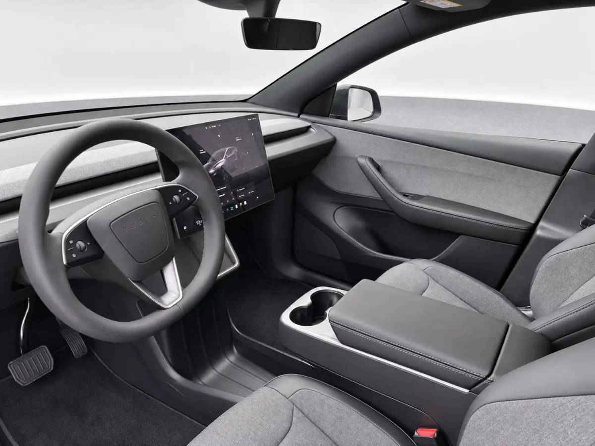 Standard RWD 58 kWh Panoramadak Navigatie Camera Adaptive Cruise Control Stoel- en stuurverwarming Dodehoekdetectie Elektrische achterklep Full Led Climate Control