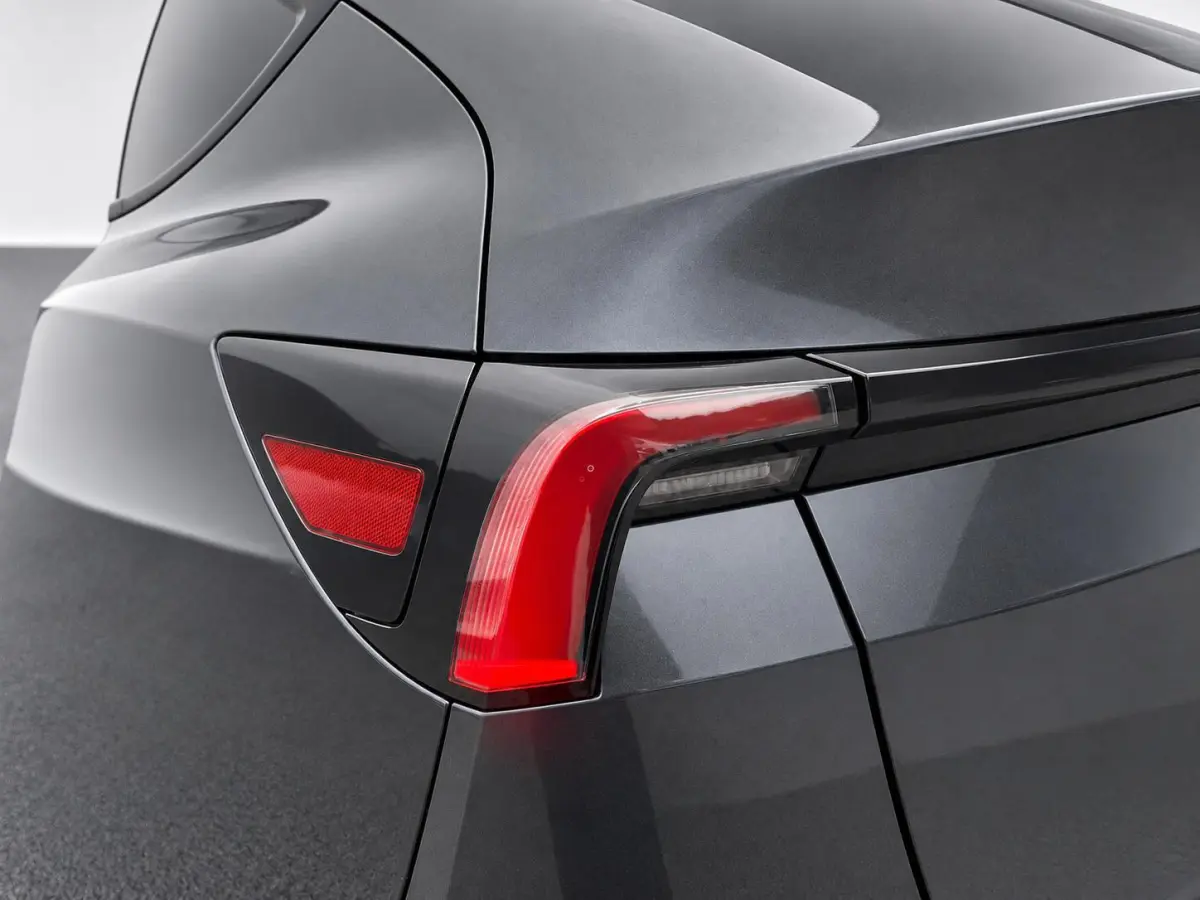 Standard RWD 58 kWh Panoramadak Navigatie Camera Adaptive Cruise Control Stoel- en stuurverwarming Dodehoekdetectie Elektrische achterklep Full Led Climate Control