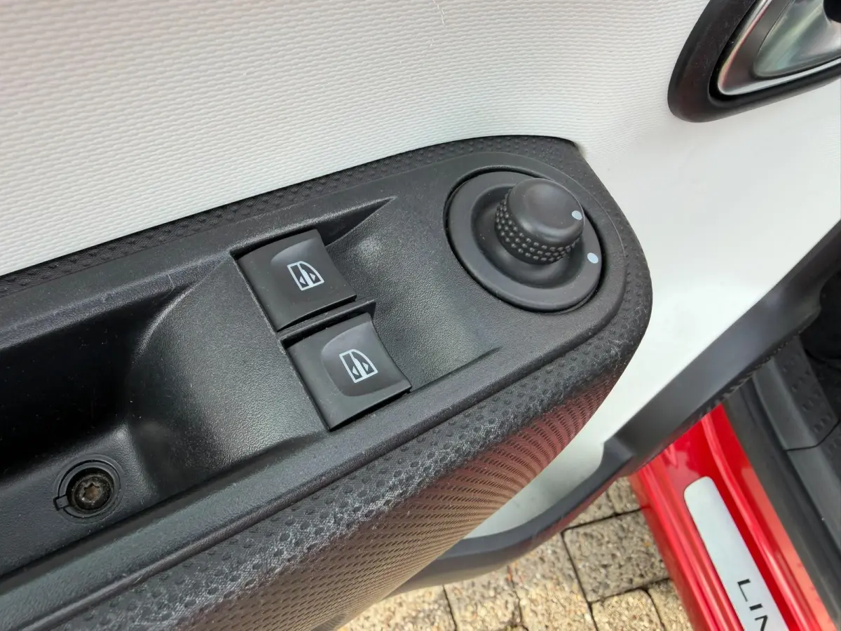 1.0 SCe Limited | AUTOMAAT | CRUISE | AIRCO | LMV | PRIVACY GLASS |