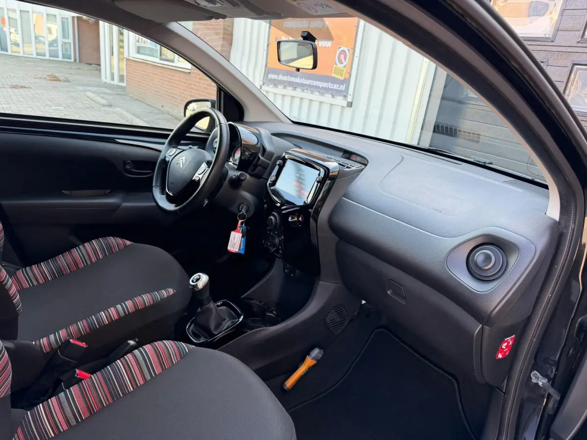 1.0 VTi Feel | 2E EIGENAAR | 82.229 KM | CARPLAY | CAMERA | AIRCO | PRIVACY GLASS |