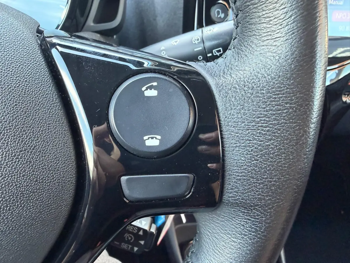 1.0 VTi Feel | 2E EIGENAAR | 82.229 KM | CARPLAY | CAMERA | AIRCO | PRIVACY GLASS |