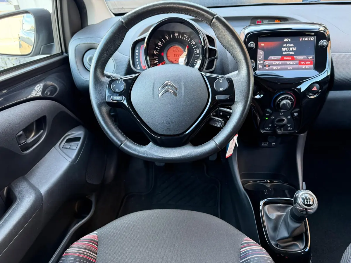 1.0 VTi Feel | 2E EIGENAAR | 82.229 KM | CARPLAY | CAMERA | AIRCO | PRIVACY GLASS |