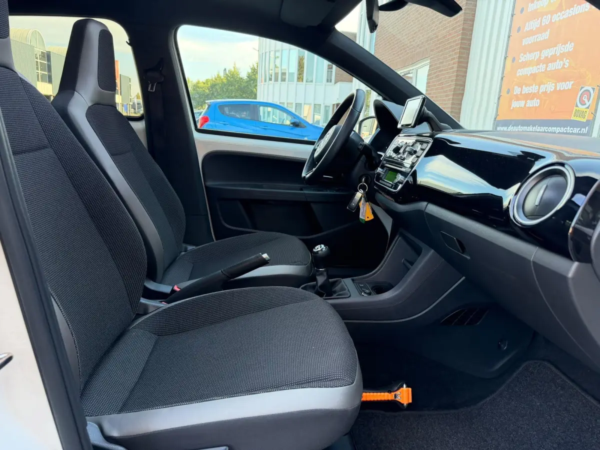 Up! 1.0 high up! BlueMotion | 2E EIGENAAR | 62.294 KM | PANO | FENDER | CRUISE |