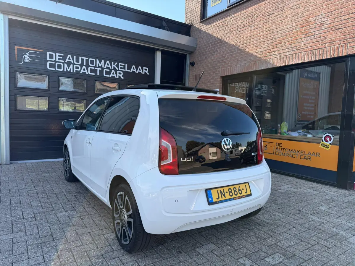 Up! 1.0 high up! BlueMotion | 2E EIGENAAR | 62.294 KM | PANO | FENDER | CRUISE |