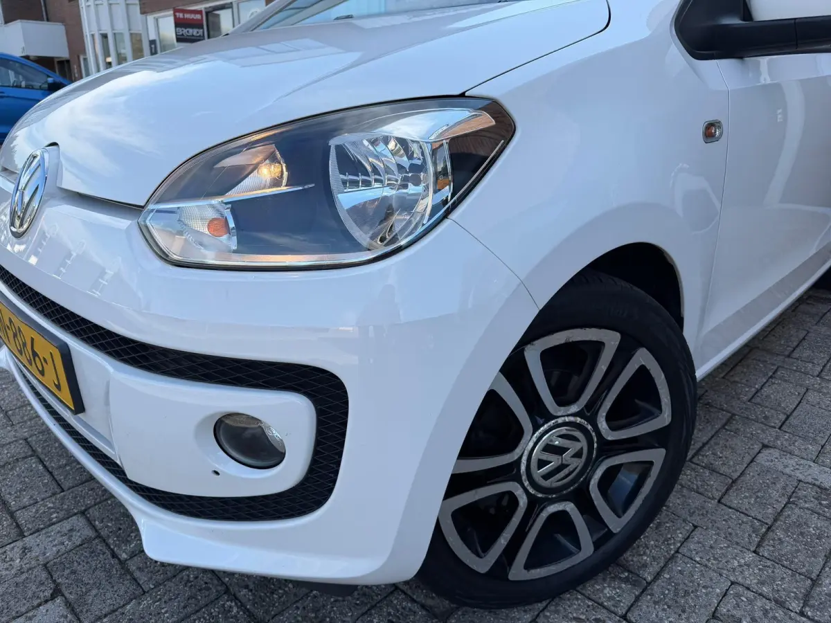 Up! 1.0 high up! BlueMotion | 2E EIGENAAR | 62.294 KM | PANO | FENDER | CRUISE |