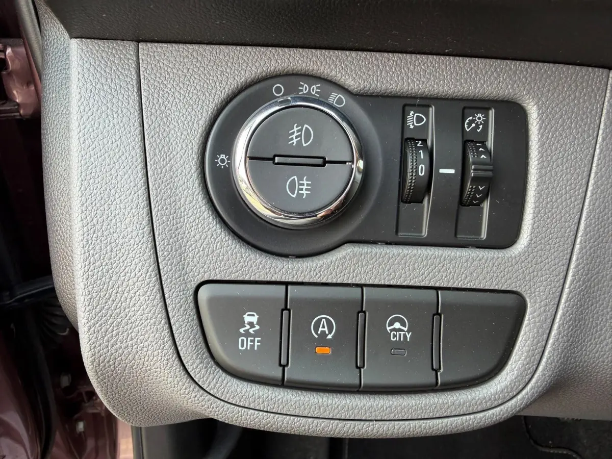 1.0 ecoFLEX Innovation | 1E EIGENAAR | 49.923 KM | CARPLAY | STOELVERW. | CLIMATE |