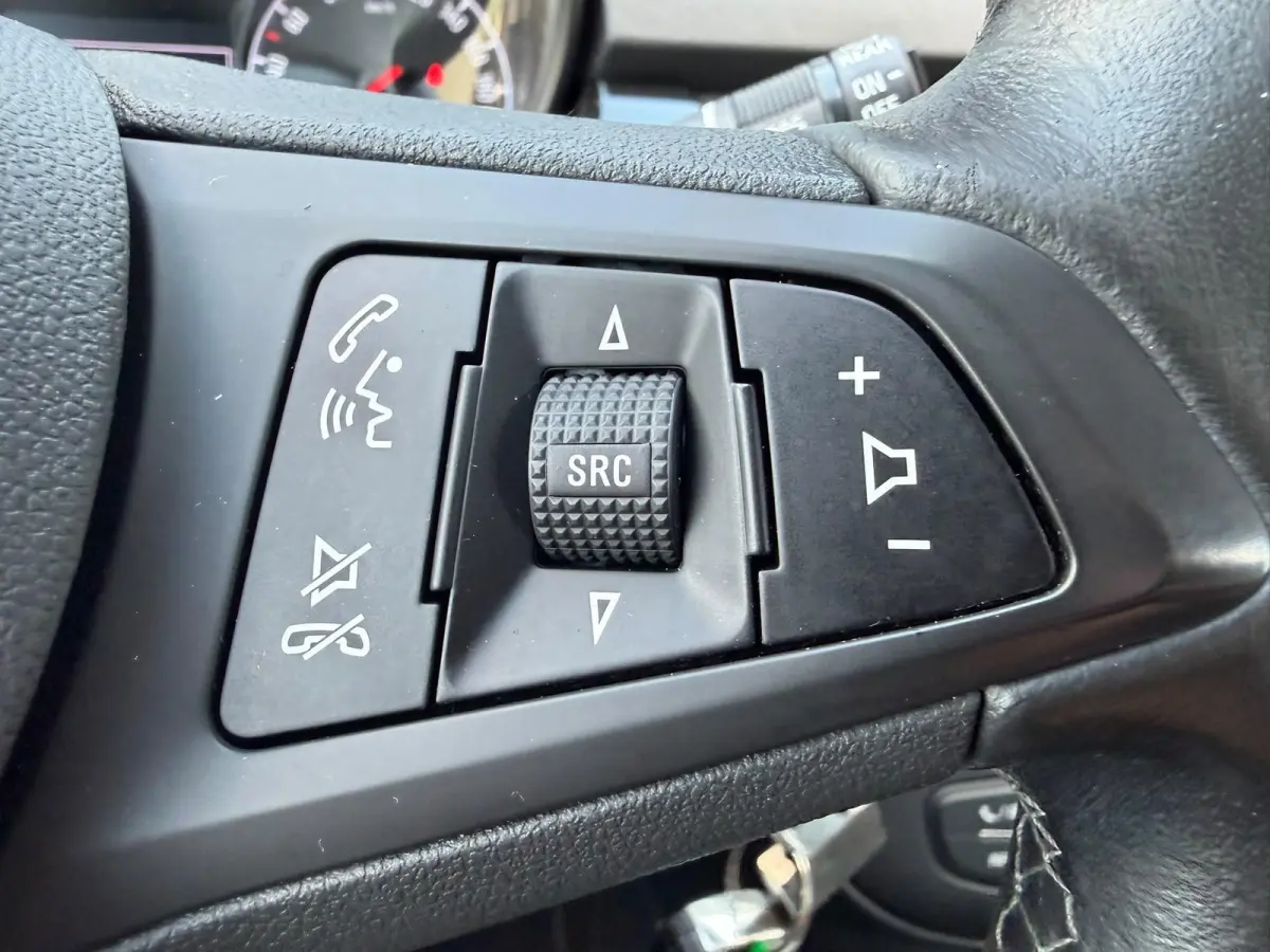 1.4 Edition | 94.098 KM | 2E EIGENAAR | AIRCO | CRUISE | 16'' LMV | REGENSENSOR |