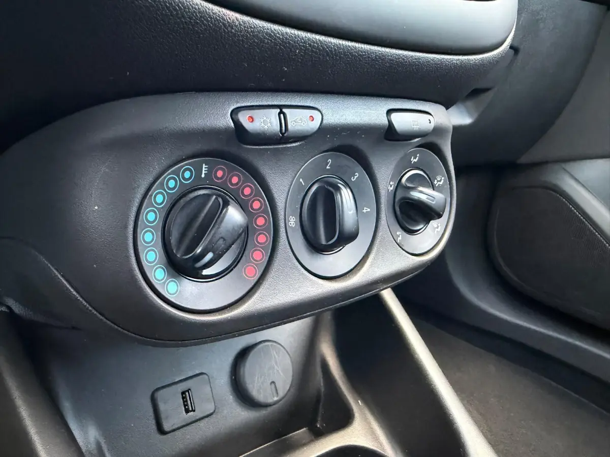 1.4 Edition | 94.098 KM | 2E EIGENAAR | AIRCO | CRUISE | 16'' LMV | REGENSENSOR |