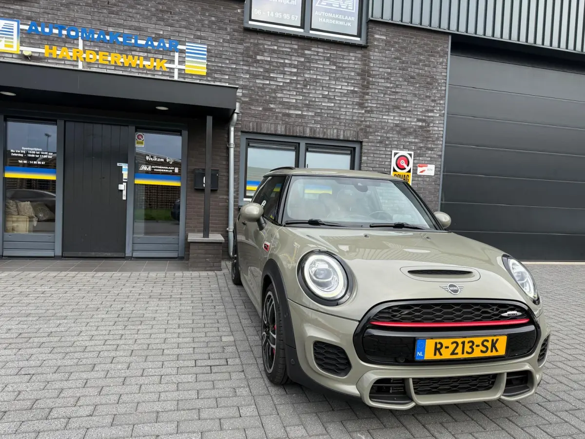 Mini 2.0 John Works Chili | 1E EIGENAAR | 3/6/12MND GARANTIE | 230PK | PANO | ACC | CARPLAY | LED | HEAD-UP | NAVI | DAB |