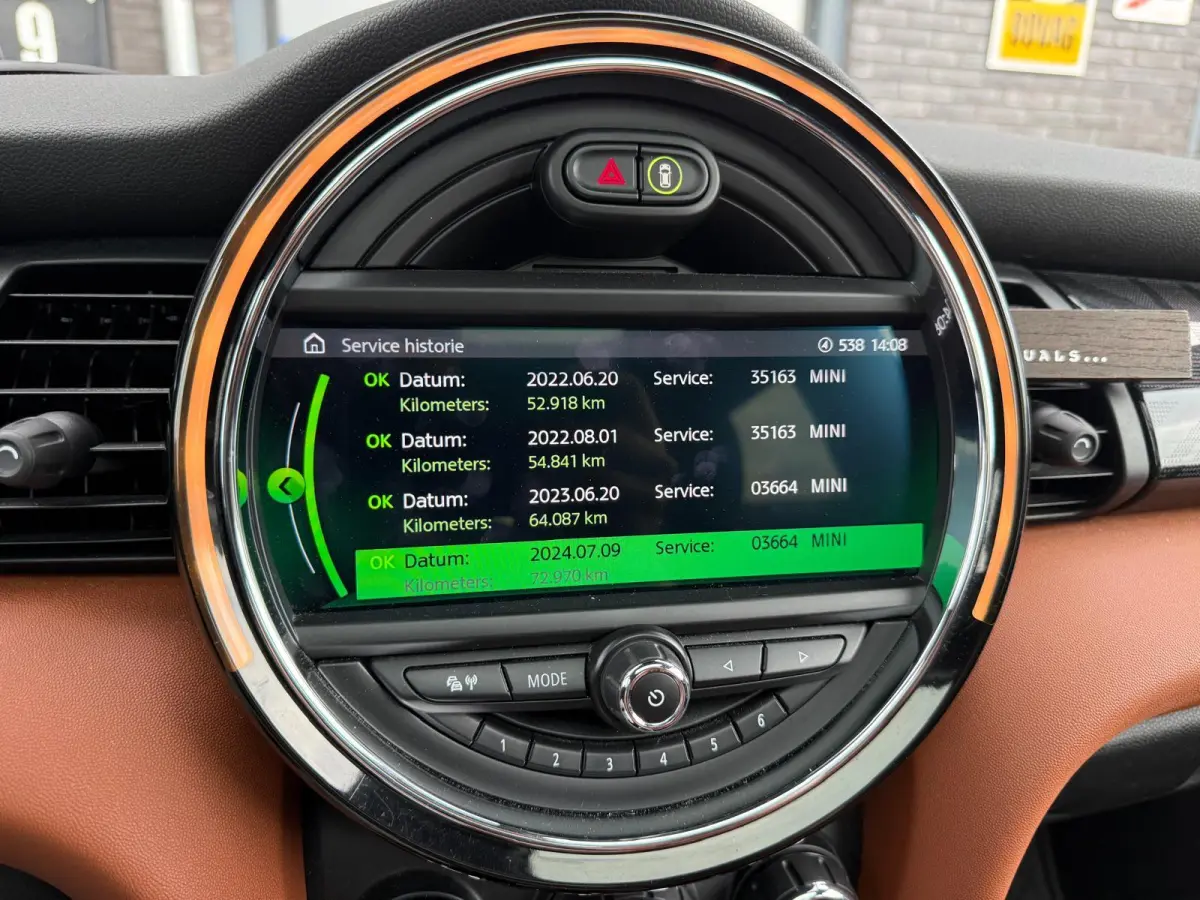 Mini 2.0 John Works Chili | 1E EIGENAAR | 3/6/12MND GARANTIE | 230PK | PANO | ACC | CARPLAY | LED | HEAD-UP | NAVI | DAB |