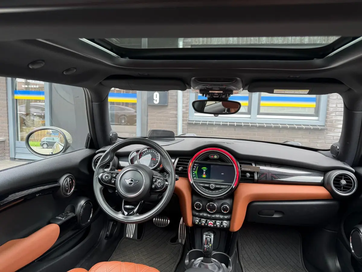 Mini 2.0 John Works Chili | 1E EIGENAAR | 3/6/12MND GARANTIE | 230PK | PANO | ACC | CARPLAY | LED | HEAD-UP | NAVI | DAB |