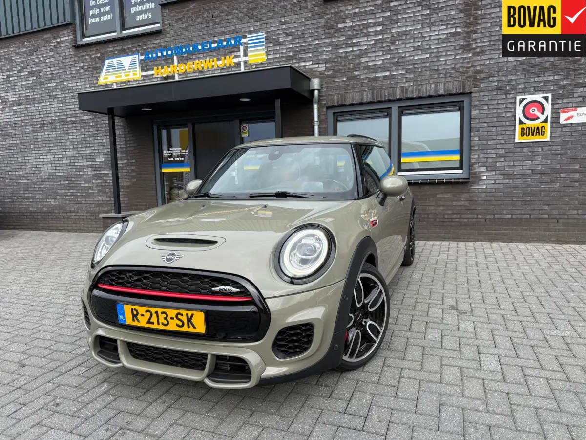 Mini 2.0 John Works Chili | 1E EIGENAAR | 3/6/12MND GARANTIE | 230PK | PANO | ACC | CARPLAY | LED | HEAD-UP | NAVI | DAB |