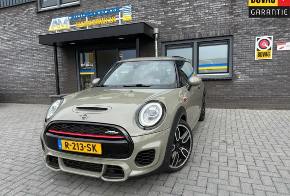 Mini 2.0 John Works Chili | 1E EIGENAAR | 3/6/12MND GARANTIE | 230PK | PANO | ACC | CARPLAY | LED | HEAD-UP | NAVI | DAB |
