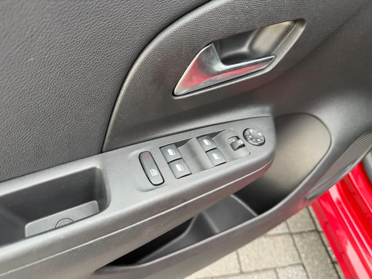 1.2 GS Line 100PK | 1E EIGENAAR | 3/6/12MND GARANTIE | AUTOMAAT | LED | NAVI | DAB | CARPLAY | DODE HOEK |