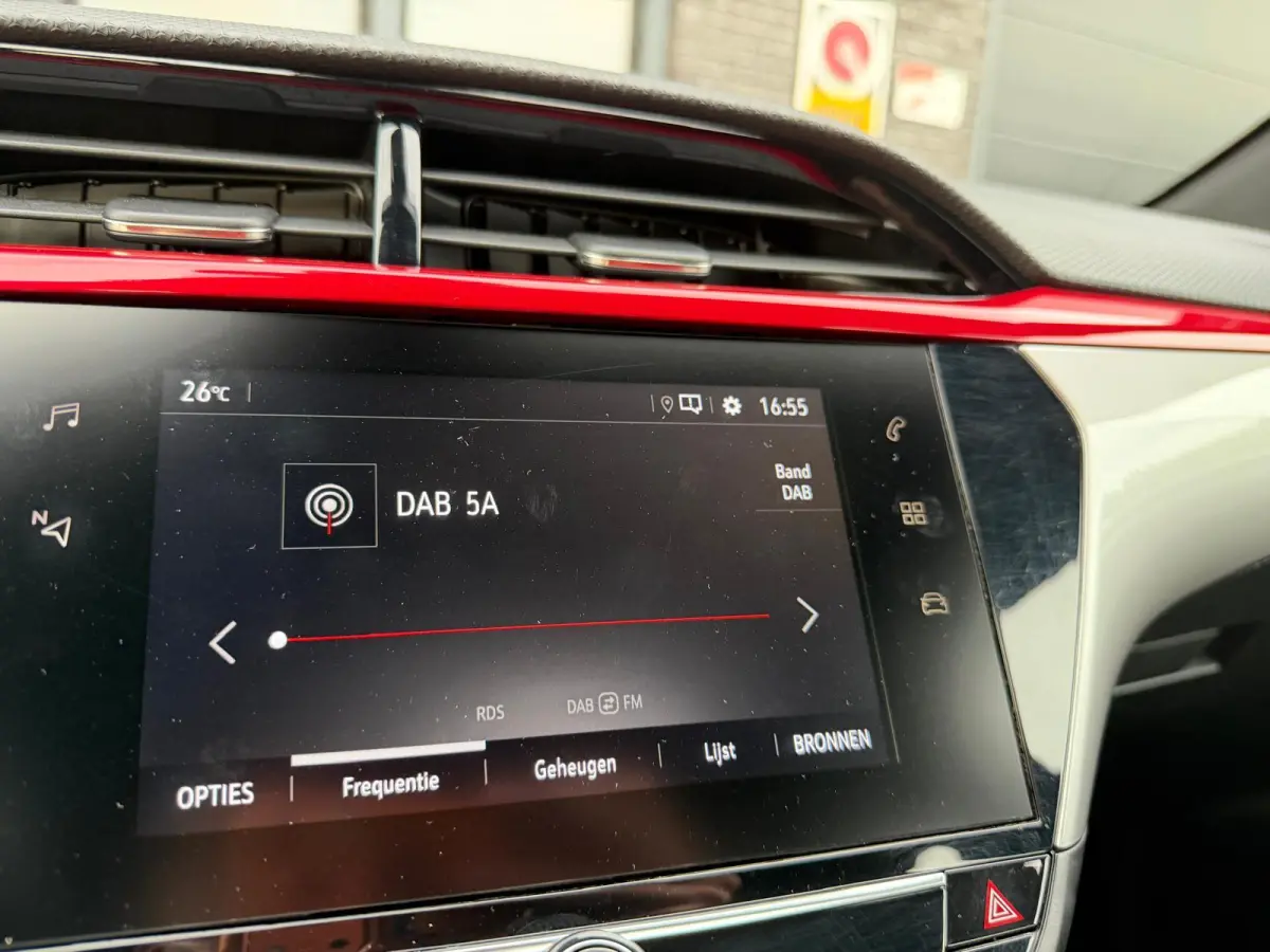 1.2 GS Line 100PK | 1E EIGENAAR | 3/6/12MND GARANTIE | AUTOMAAT | LED | NAVI | DAB | CARPLAY | DODE HOEK |