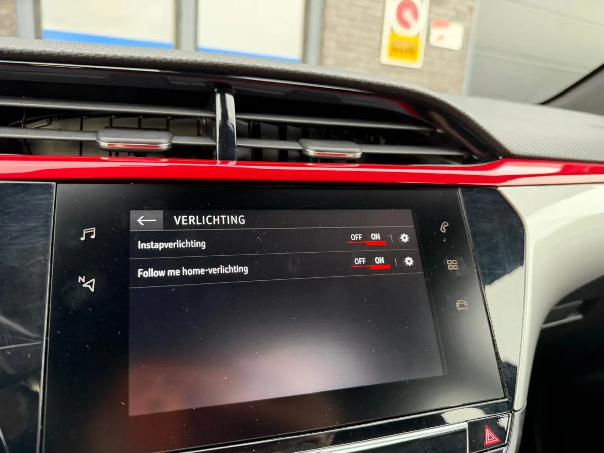 1.2 GS Line 100PK | 1E EIGENAAR | 3/6/12MND GARANTIE | AUTOMAAT | LED | NAVI | DAB | CARPLAY | DODE HOEK |