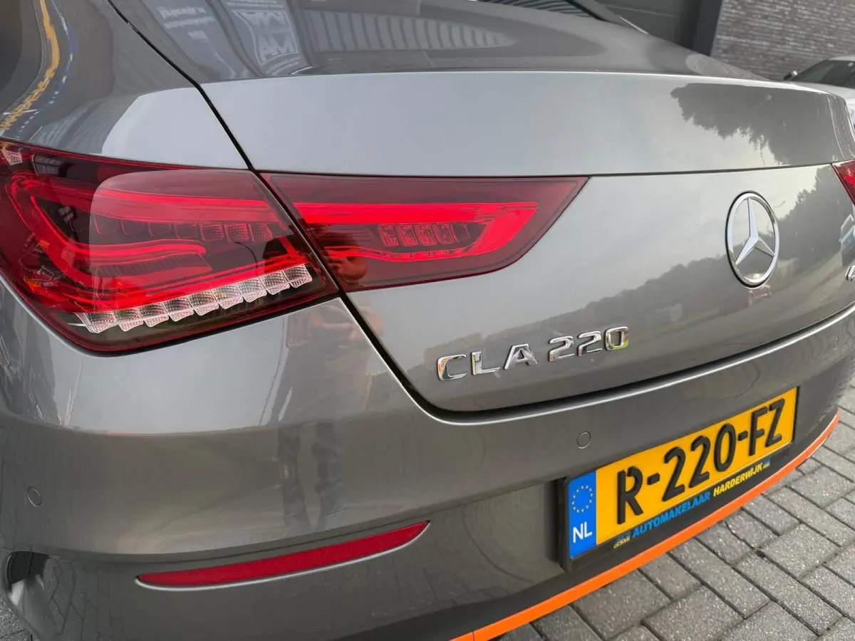 220 4MATIC | 1E EIGENAAR | 3/6/12 MND GARANTIE | PANO | LED | CRUISE | BURMESTER | CAMERA | STOELVERWM. |