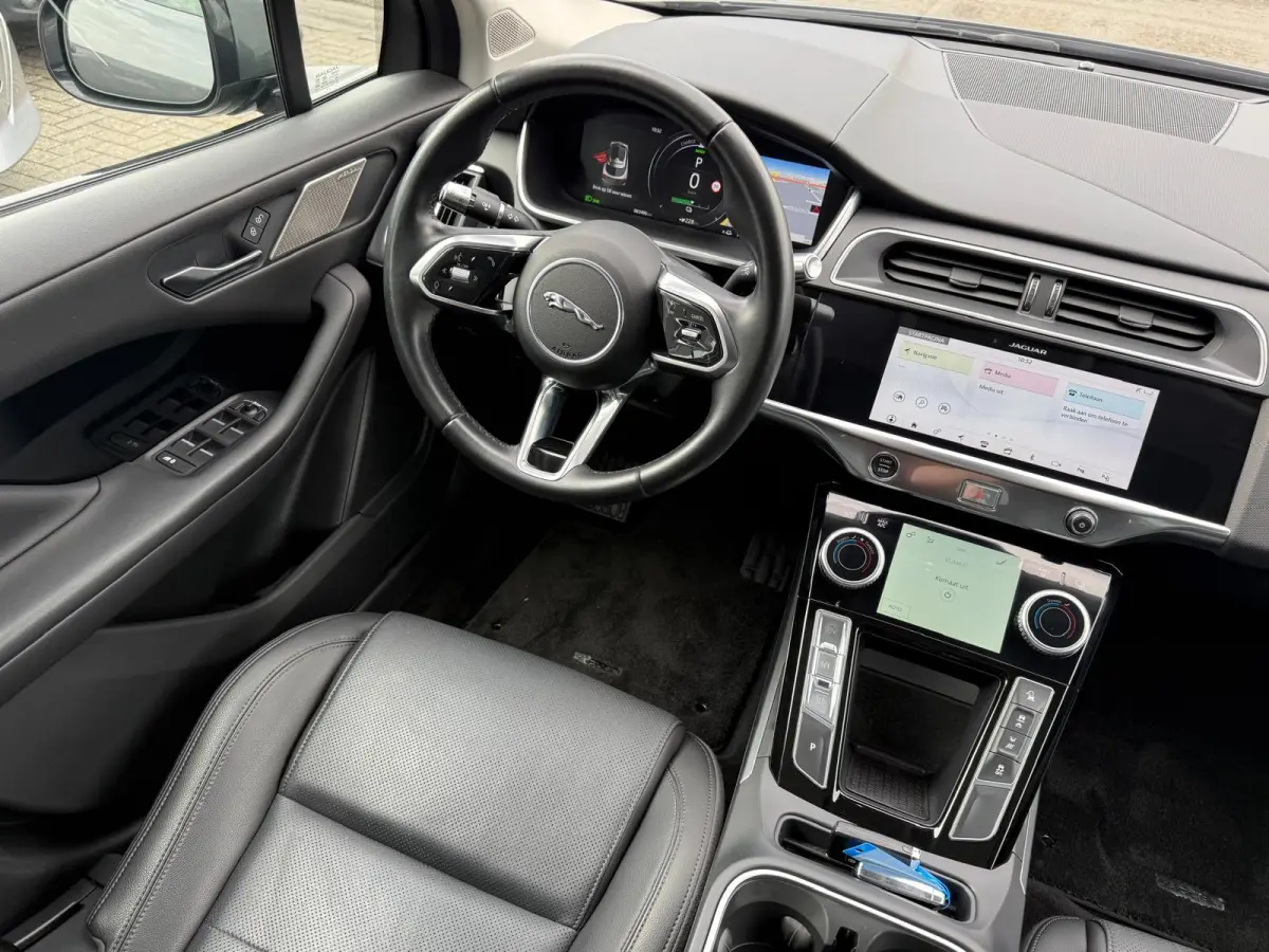 EV400 Business Edition S 90 kWh | 1E EIGENAAR | 3/6/12 MND GARANTIE | SOH 92% | DAB | CARPLAY | LED | PANO| CRUISE | STOELVERW. |