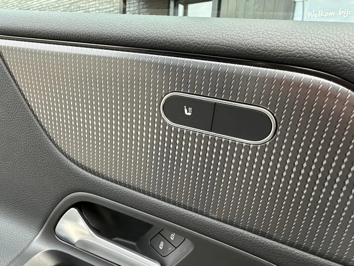 180 Business Solution AMG | 1E EIGENAAR | 3/6/12MND GARANTIE | LEDER | LED | AUTOMAAT | DAB | CARPLAY | CRUISE | CLIMA | STOELVERWM. |