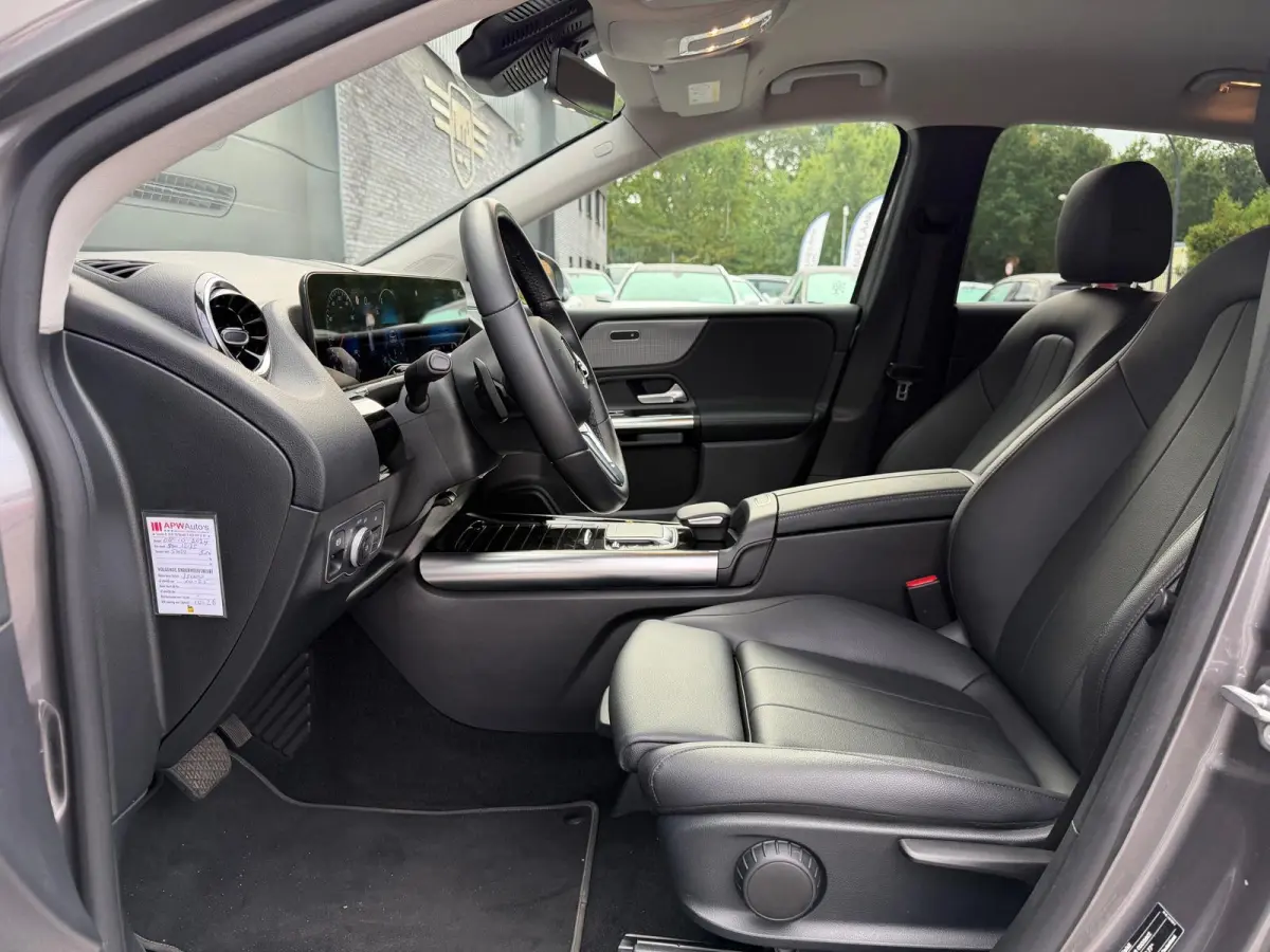 180 Business Solution AMG | 1E EIGENAAR | 3/6/12MND GARANTIE | LEDER | LED | AUTOMAAT | DAB | CARPLAY | CRUISE | CLIMA | STOELVERWM. |