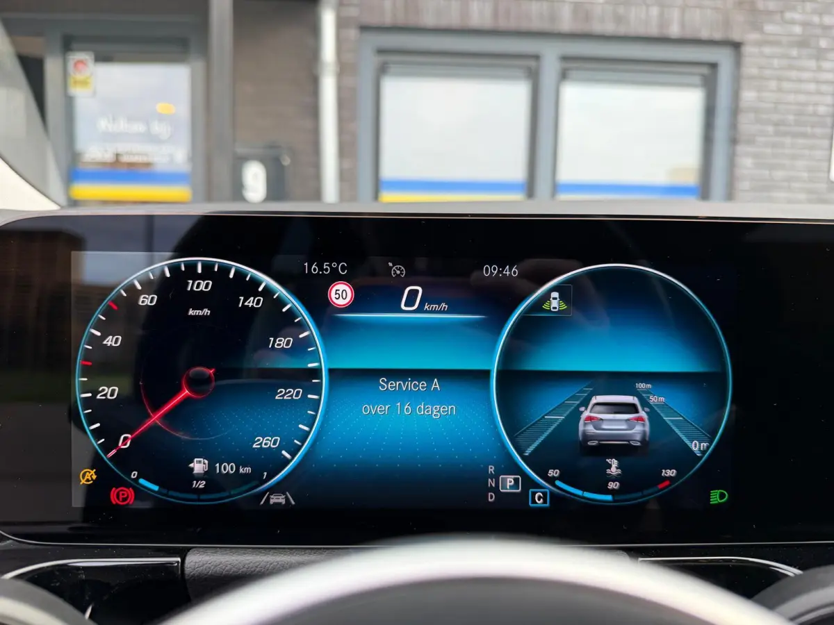 180 Business Solution AMG | 1E EIGENAAR | 3/6/12MND GARANTIE | LEDER | LED | AUTOMAAT | DAB | CARPLAY | CRUISE | CLIMA | STOELVERWM. |