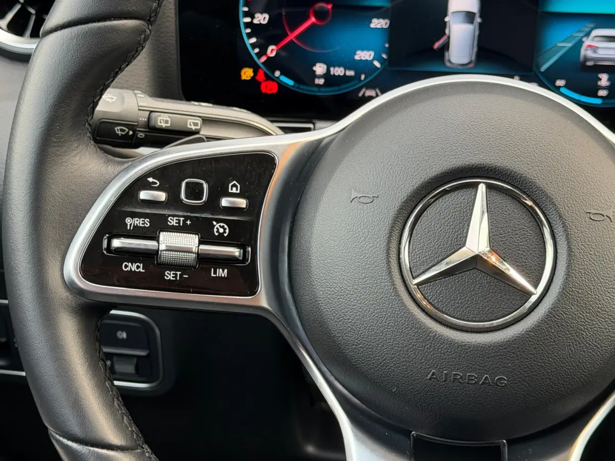180 Business Solution AMG | 1E EIGENAAR | 3/6/12MND GARANTIE | LEDER | LED | AUTOMAAT | DAB | CARPLAY | CRUISE | CLIMA | STOELVERWM. |