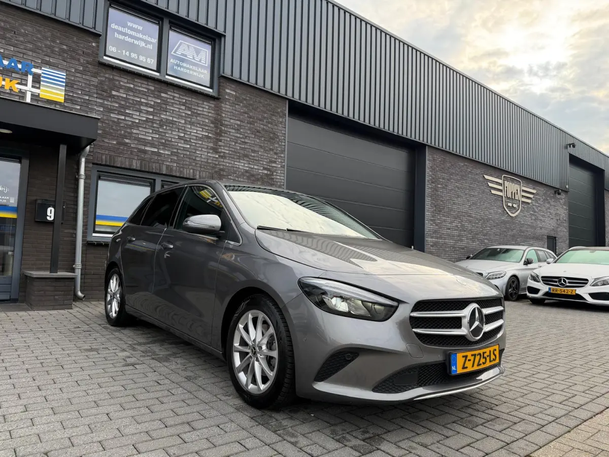 180 Business Solution AMG | 1E EIGENAAR | 3/6/12MND GARANTIE | LEDER | LED | AUTOMAAT | DAB | CARPLAY | CRUISE | CLIMA | STOELVERWM. |