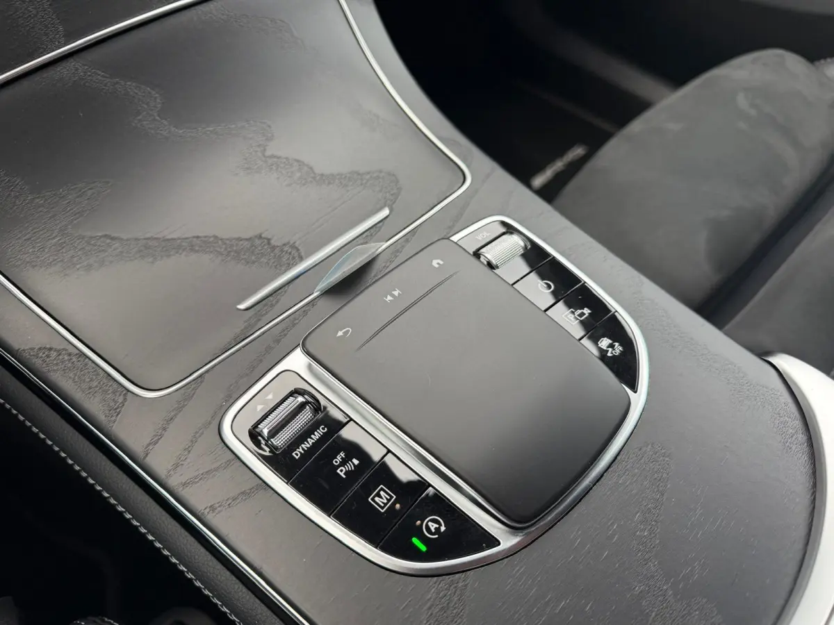 200d Premium | 3/6/12MND GARANTIE | AUTOMAAT | LED | BURMESTER | CARPLAY | NAVI | CRUISE | MAT | NL AUTO |