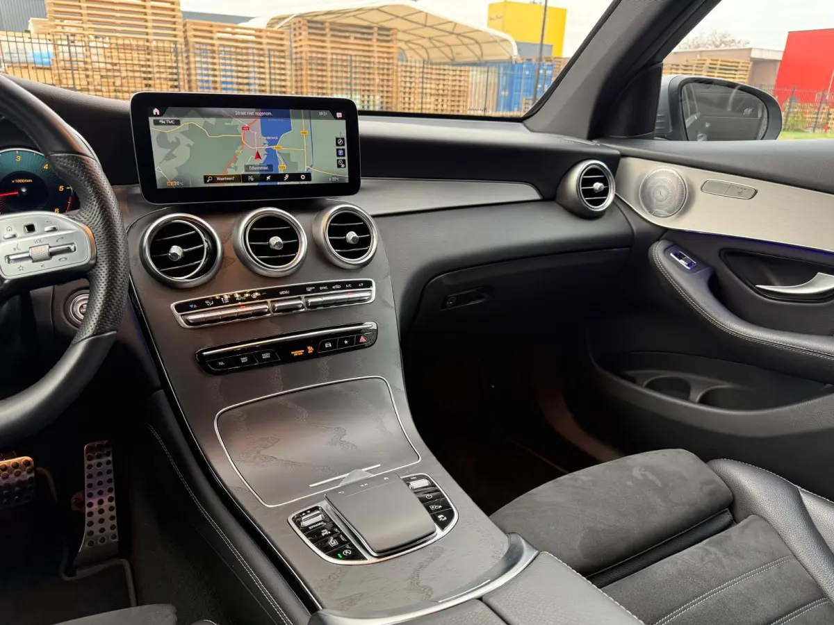 200d Premium | 3/6/12MND GARANTIE | AUTOMAAT | LED | BURMESTER | CARPLAY | NAVI | CRUISE | MAT | NL AUTO |